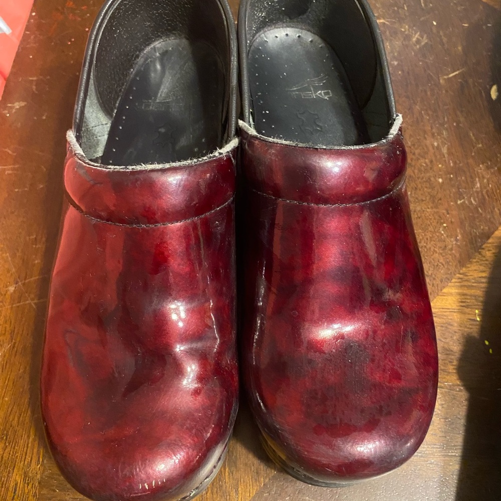 Dansko burgundy clogs